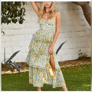 Astr the Label Midsummer Floral Tiered Maxi Dress Size S